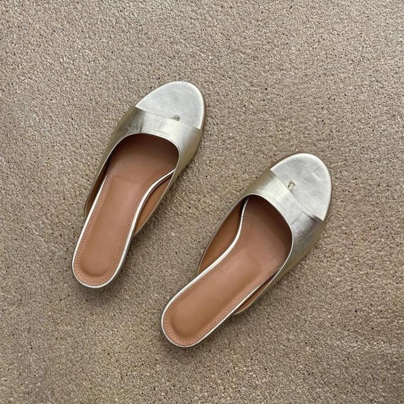 New Summer Korean Version Temperament Toe Stiletto Cat Heel Sandals Women's Leather Round Head Open Toe Low Heel Outer Wear Women's Sandals