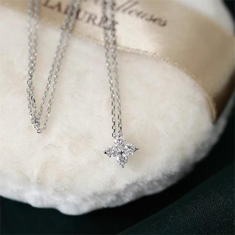 2024 Lucky Four-Leaf Clover Necklace: Women s Trendy Clavicle Chain in Minimalist Style