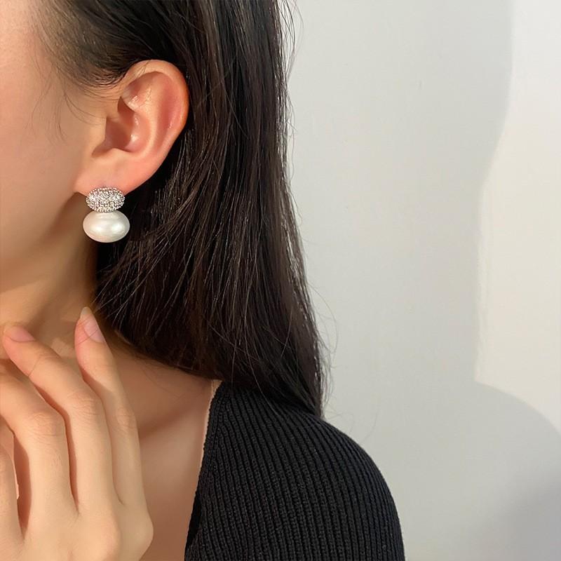 Fashion Oval Imitation Pearl Stud Earrings for Women Geometric Cubic Zirconia Elegant Bridal Earring Wedding Jewelry