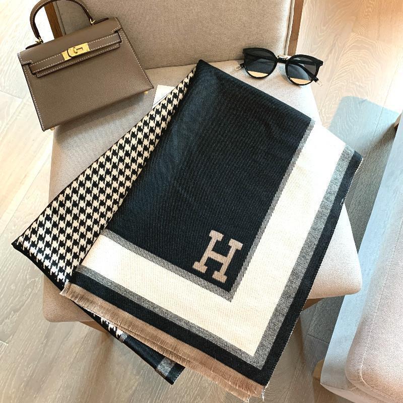 Xiaoxiangfeng scarf high-end autumn and winter plaid double-sided shawl fashion letter scarf diamond high-end scarf