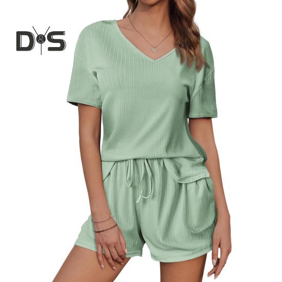 2 ks/sada dámského letního oblečení, trička s krátkým rukávem a výstřihem do V, elastické kraťasy se stahovací šňůrkou v pase, jednobarevné, volné, ležérní