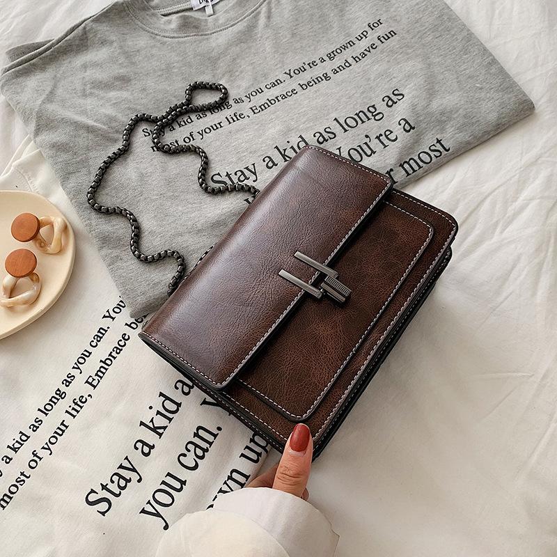 

Популярная маленькая сумка женская новая текстурированная сумка-мессенджер на цепочке модная осенне-зимняя на плечо маленькая квадратная сумка коричневый