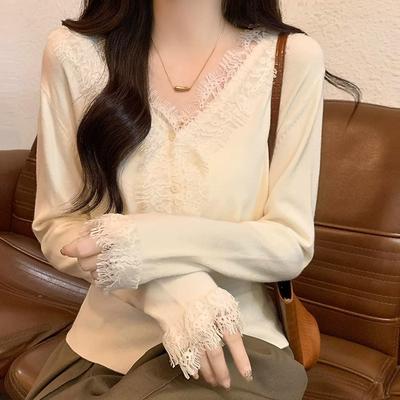 V-neck Lace Splicing Bottoming Sweater for Women In Autumn and Winter High-end Sweater with Collarbone-exposed Western-style Cardigan Top