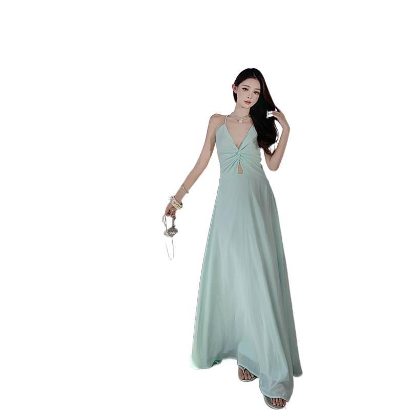 Beach Vacation Waist Dress Women's Summer New Design Sense Pure Desire Halter Suspender Long Skirt