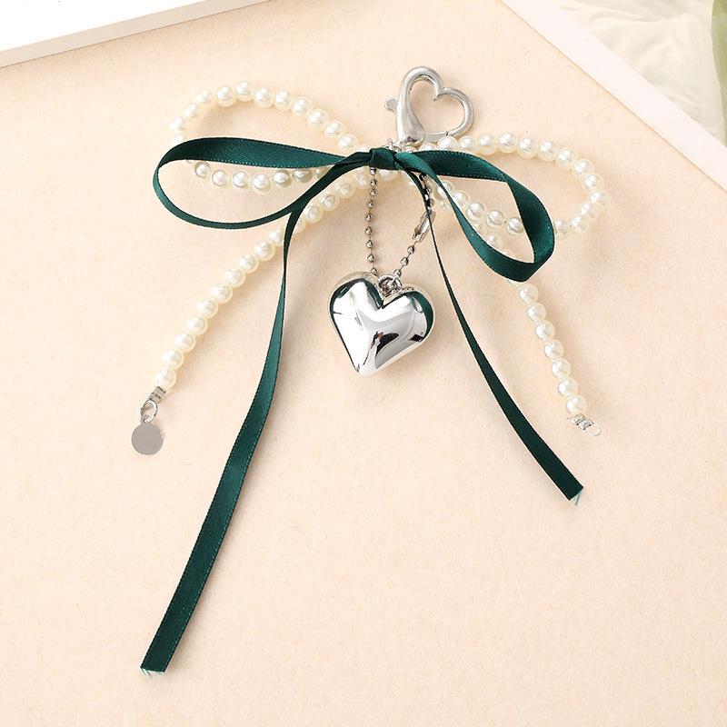 Creative Pearl Bow Pendant Keychain: Exquisite Gift Accessory for Bag or Phone Case