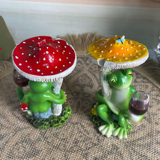 Cartoon Mushroom Sitting Frog Statue Holding Wine Glass Drinking Frog Figurine Resin Animal Sculpture Indoor Outdoor Garden Yarn Decoration Ornament