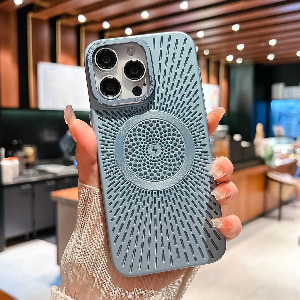 Summer Ice Heat Dissipation Is Suitable for iPhone16 Matte Magnetic Mobile Phone Case Apple 15 All-inclusive Anti-drop Creative Hollow