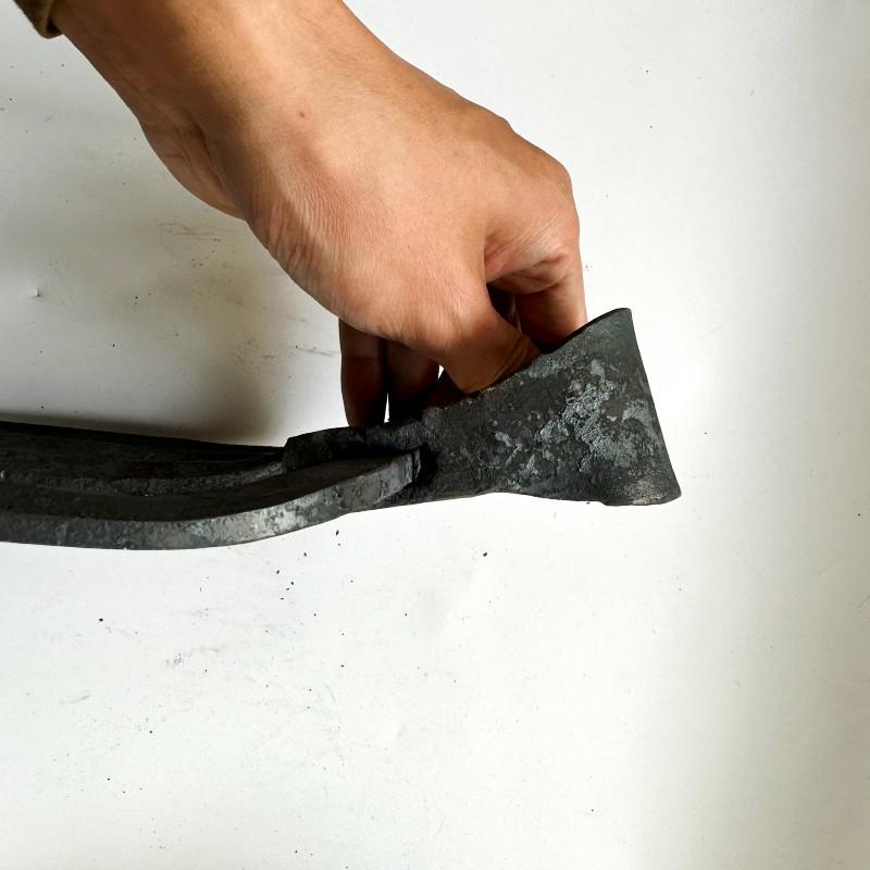 Hand-Forged Four-Tooth Steel Hoe Rake with Long Handle for Agriculture