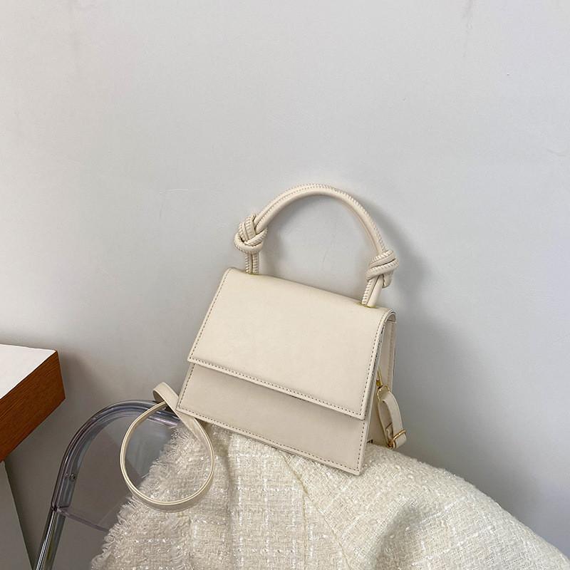 Street Fashion Small Square Bag With Car Stitching Trendy Pu Material Shoulder Bag