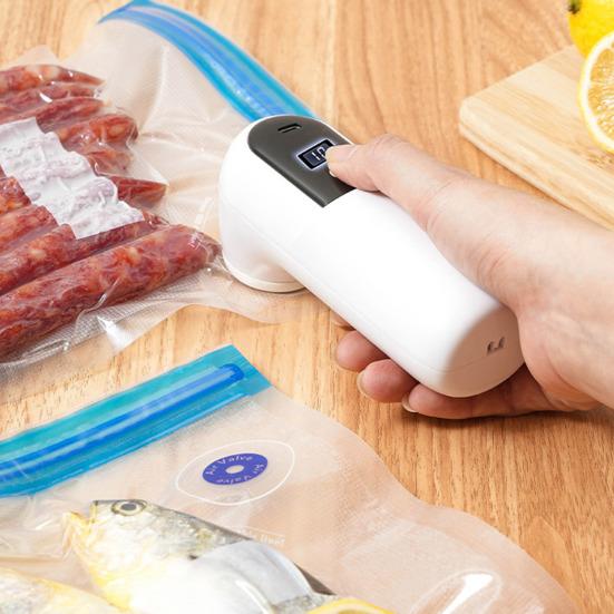 Wireless Vacuum Sealer Digital Display Strong Suction Power Compact Design Portable USB Rechargeable Food Bag Sealing Machine