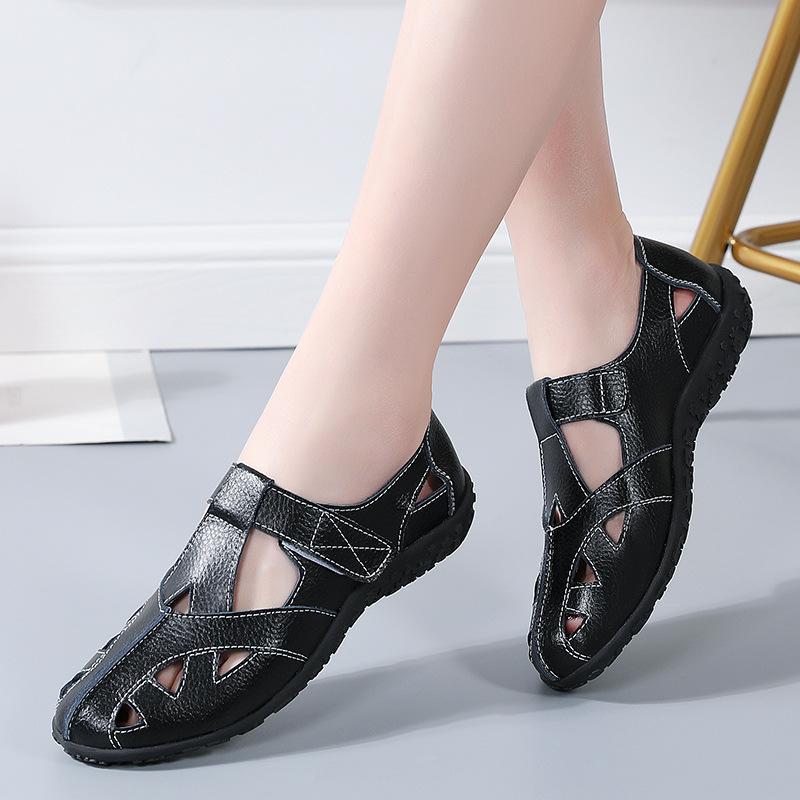 Big Sandals Hollow Leather Women's Shoes Leather Sandals Non-slip Flat Casual Mother Shoes Tide
