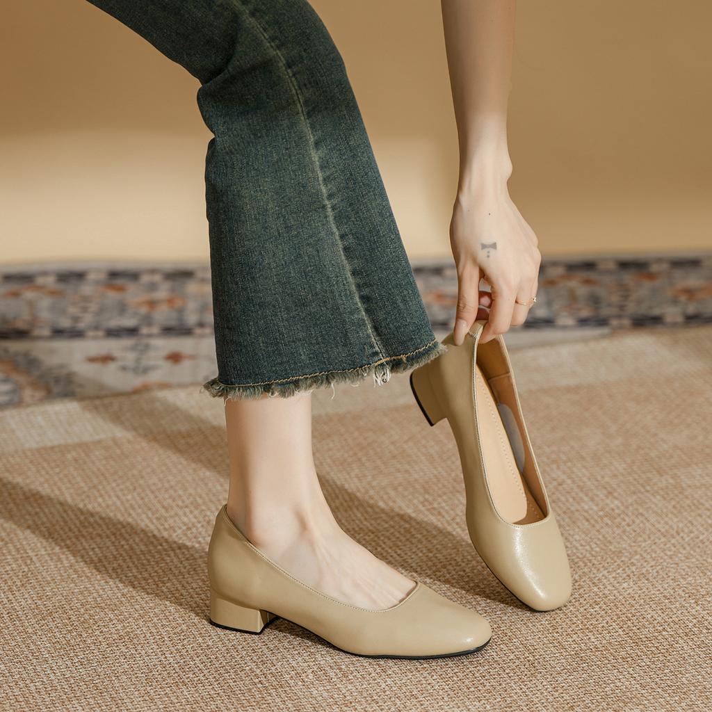 Leather square head low-heeled single shoes female spring autumn new Korean version fairy style professional commuting French thick-heeled high heels