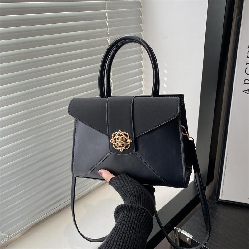 Fashion Lock Portable Small Square Bag Women's 2025 New Light Luxury Versatile Shoulder Bag Simple Messenger Bag