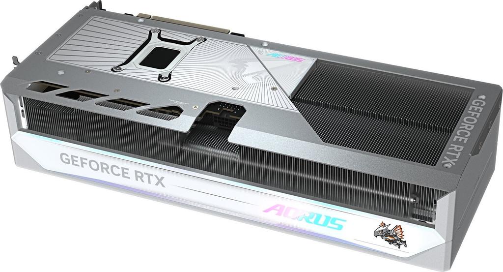 Tarjeta Gráfica Gigabyte Rtx 5080 Aorus M Ice 16G