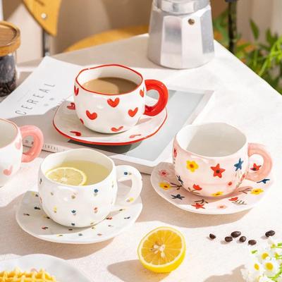 Taza de cerámica irregular creativa de 300 ml con diseño de nubes y flores para niña, con asa, para café, desayuno, leche, té, regalo, taza de agua