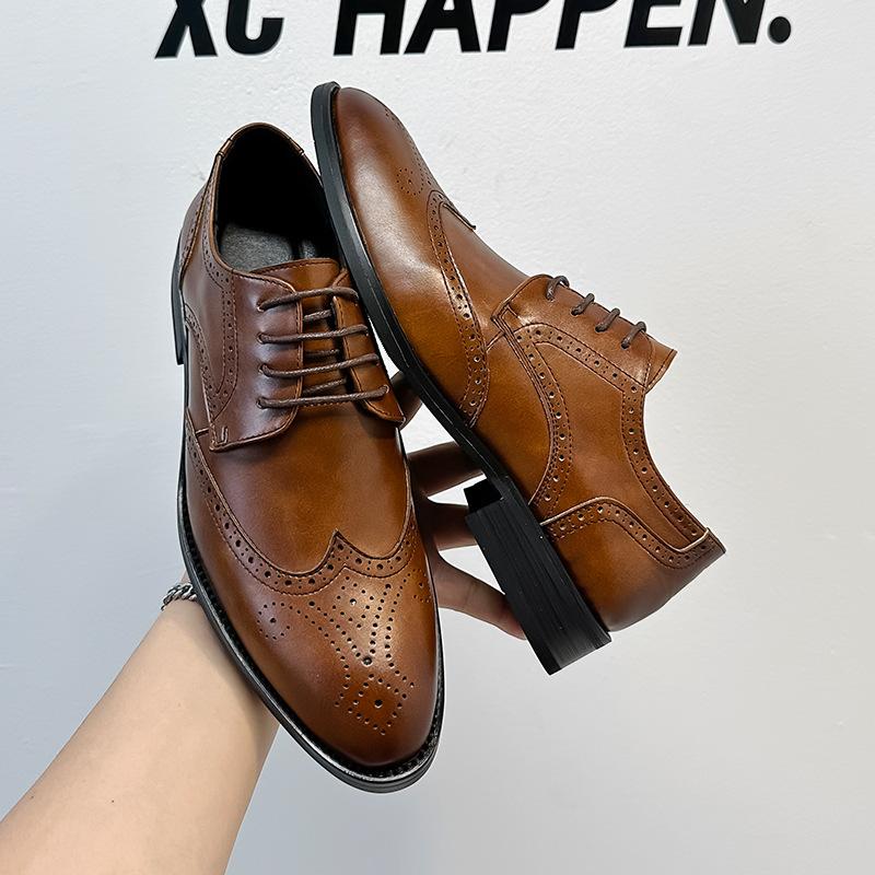 Men's Brogue Shoes British Style Business Shoes Classic Leather Dress Shoe Hollow Out Design Oxfords Wedding Party Shoes for Men