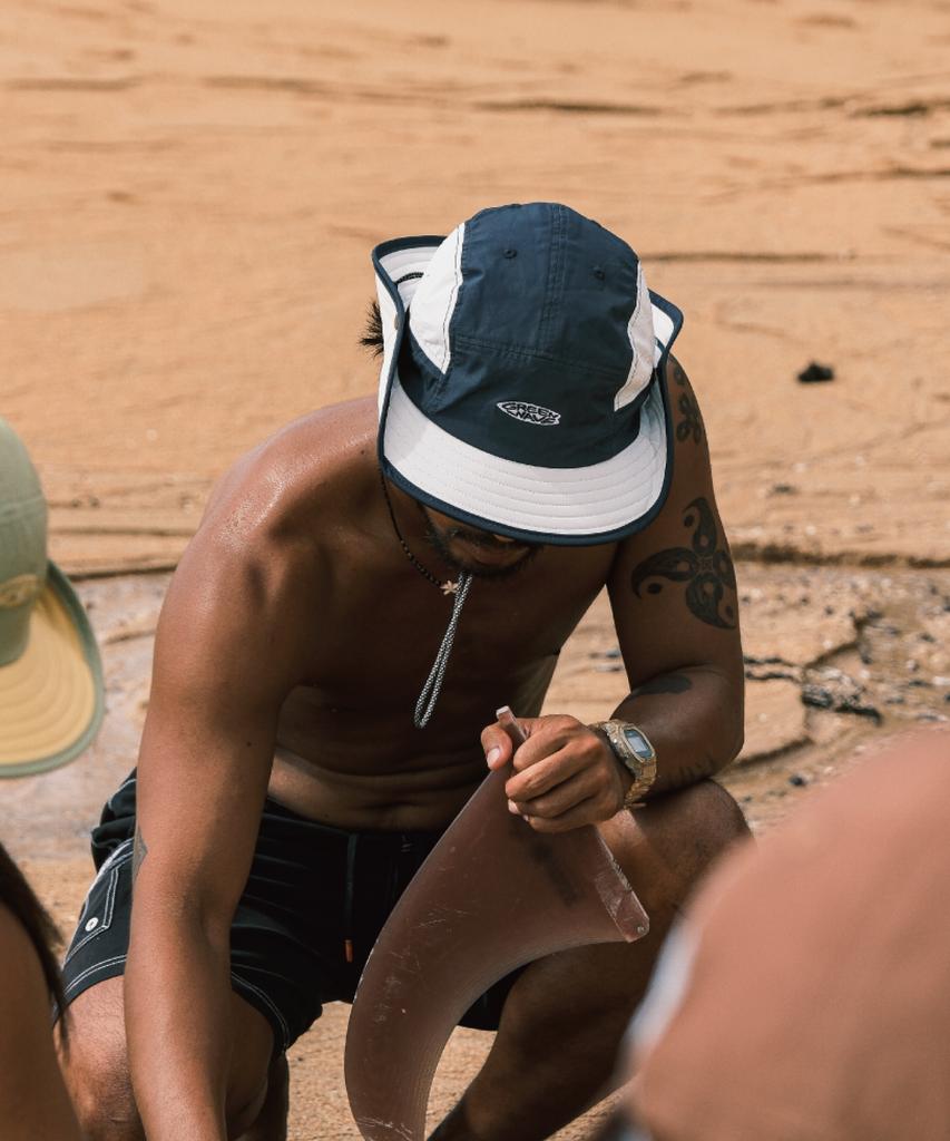 Geulinweibeu Surf-Hat Shelter [Sailor White]