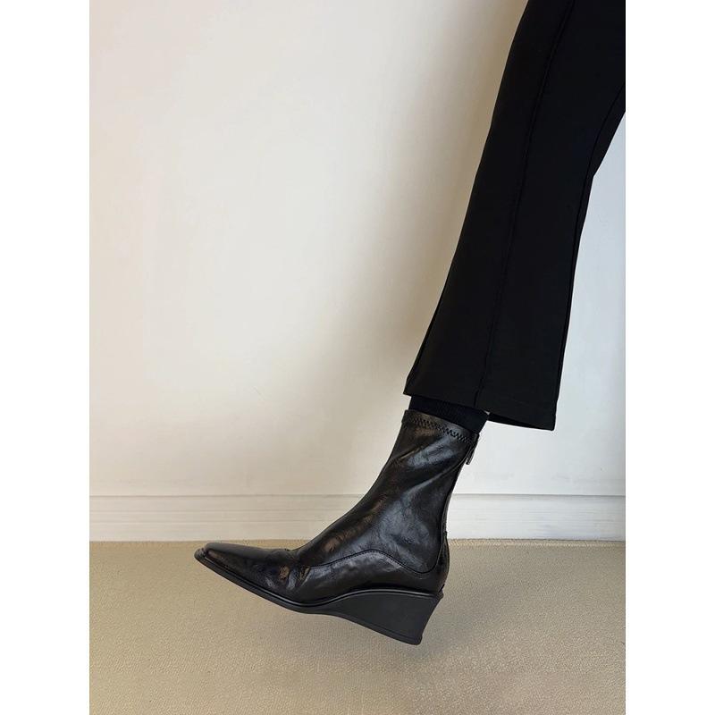 Cowhide version~ British style square head leather elastic thin boots women's slope heel heel heightening soft leather black rear zipper short boots