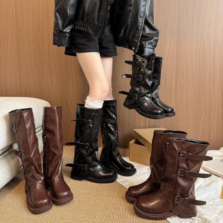 Grape mother has the same height increased by 6CM~ fashionable belt buckle square round head pleated medium tube knight boots new autumn and winter 