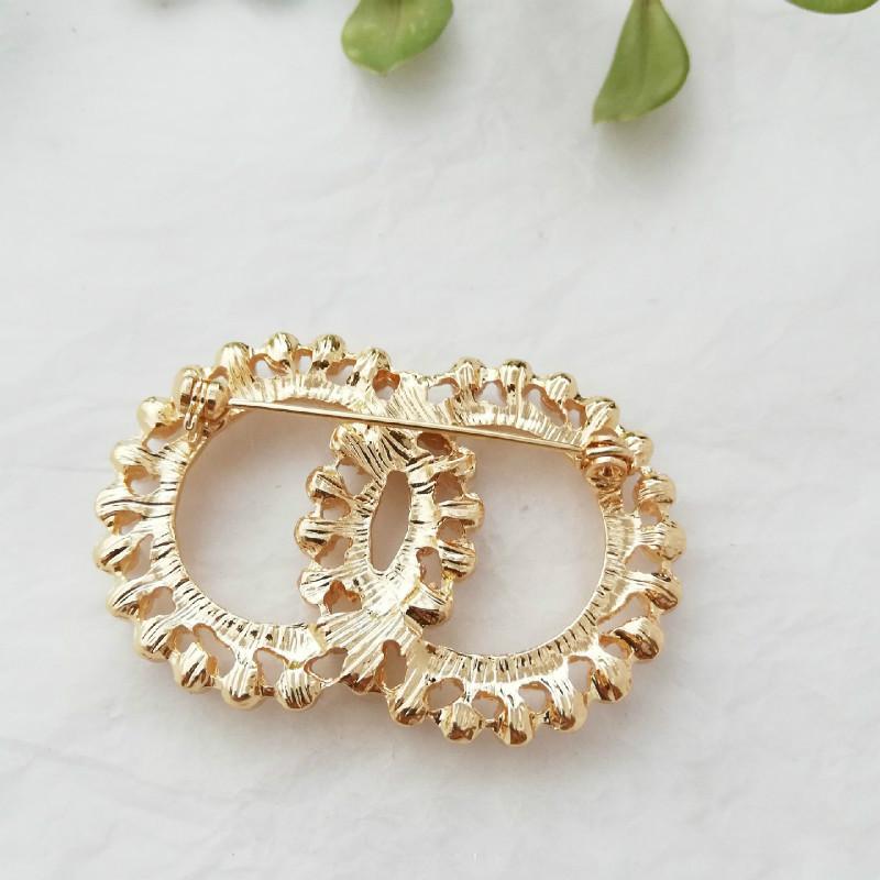 Fashion Enamel Pin Gold Color Pearl Brooches For Women Scarf Buckle Lapel Pin And Brooch Jewelry Luxury Clothing Accessories