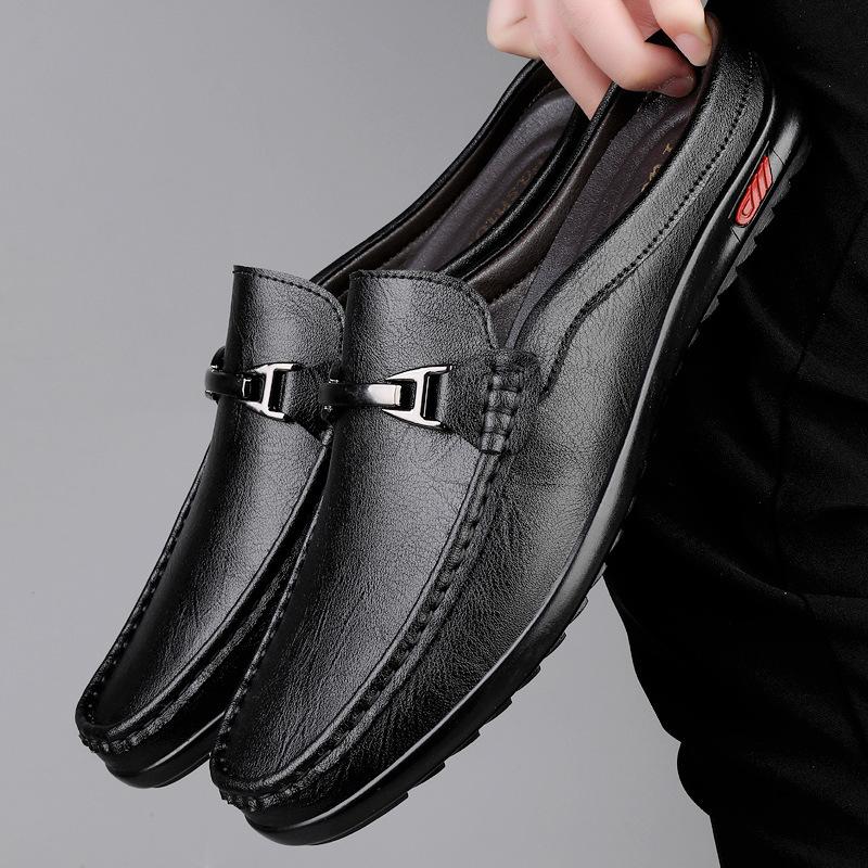 2025 men's shoes large size cool slippers genuine leather Doudou shoes men's soft-soled casual shoes foreign trade business dress half slippers