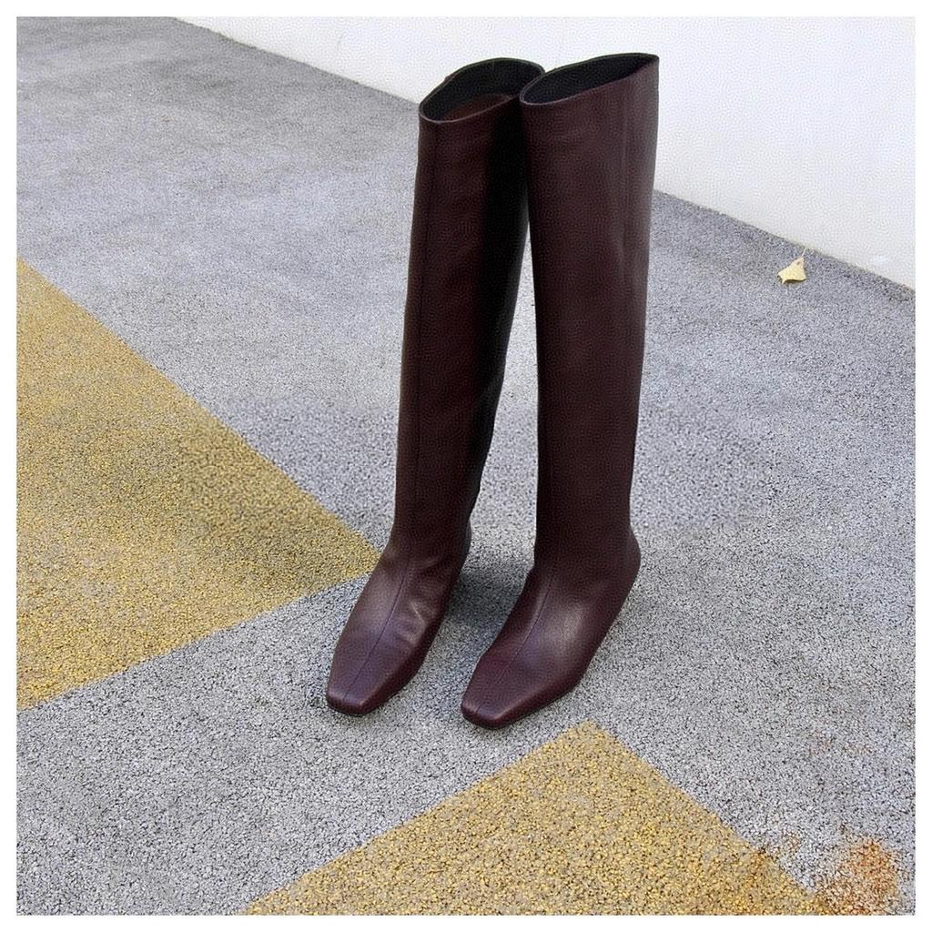 Minimalist Style Flat Bottom Inner Height Increase Boots Women's 2025 New Popular High Knight Boots Square Sleeve Thin Boots