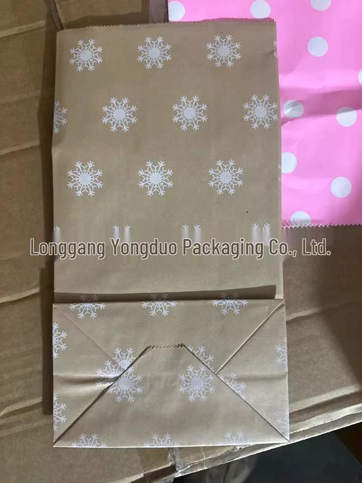 Striped Polka Dot Kraft Paper Bag with Square Bottom for Hamburger, Pastry, Takeout, and Gift Packaging.