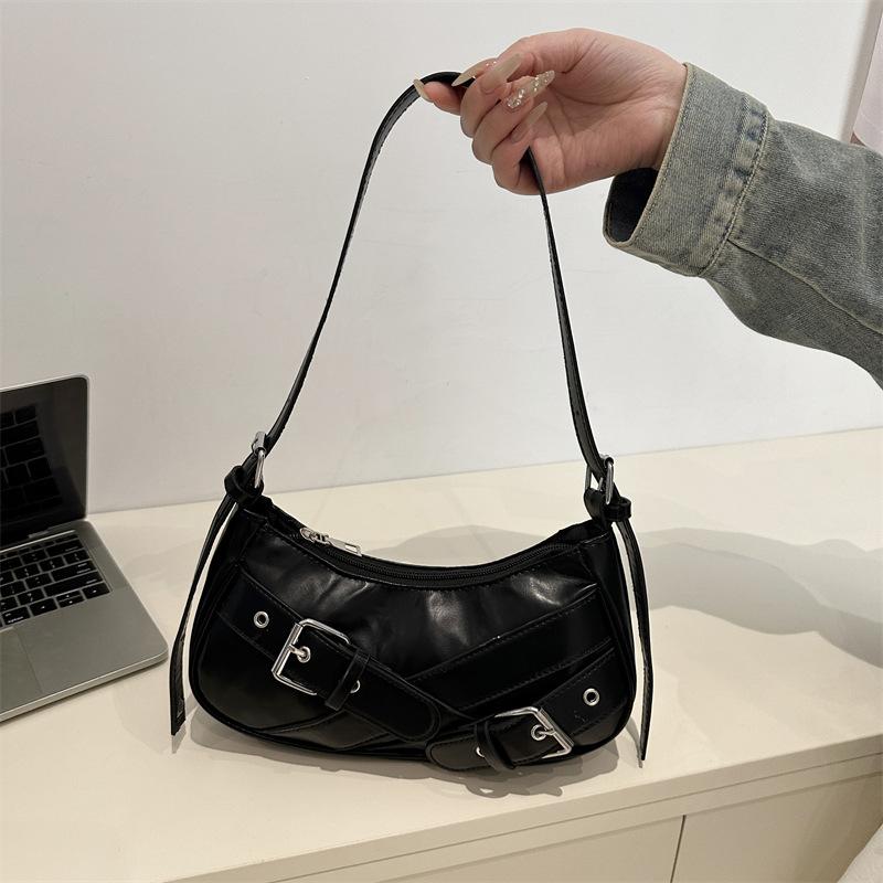 

Trendy oil wax leather fashionable foreign style armpit bag women s commuting high-end sense niche matching casual shopping shoulder bag