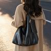 Women's Large Capacity Tote Bag Vintage PU Shoulder Bag