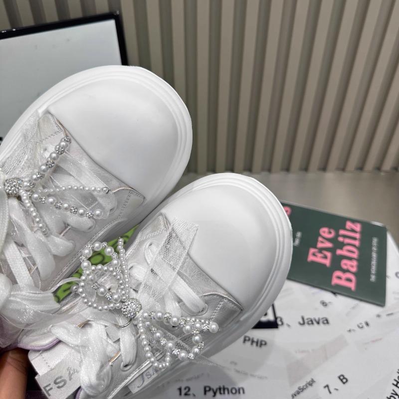 2025 New Women's Soft Leather Thick Bottom Sneakers Casual Sports Shoes Butterfly Knot Pearl Lace up Heightening Board Shoes