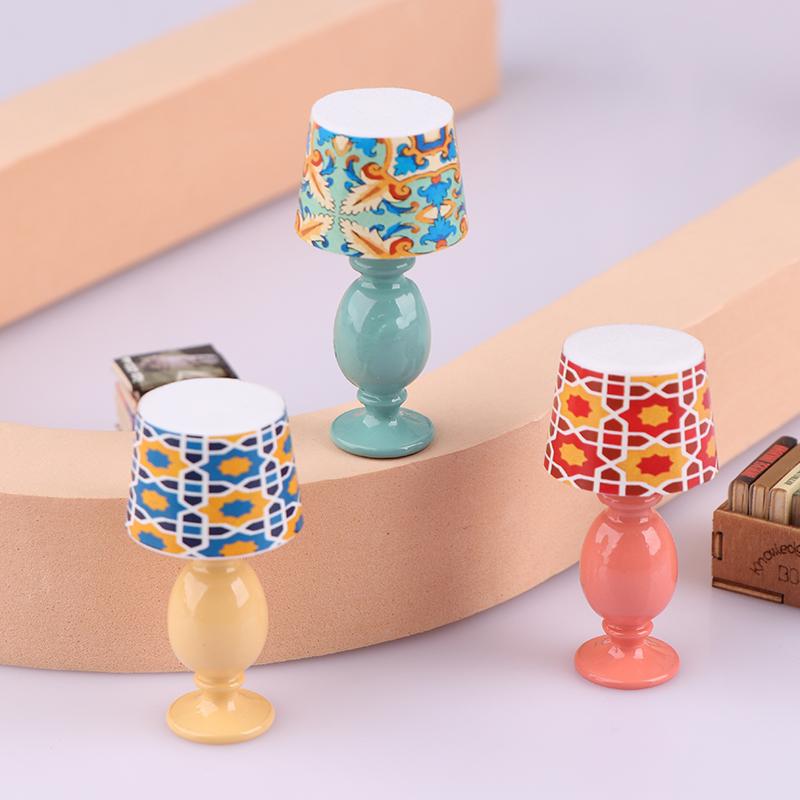 Miniature Desk Lamp Study Model Dollhouse Furniture Decoration Micro Scene Light Ornament 1:12 Dollhouse Pretend Play Toys