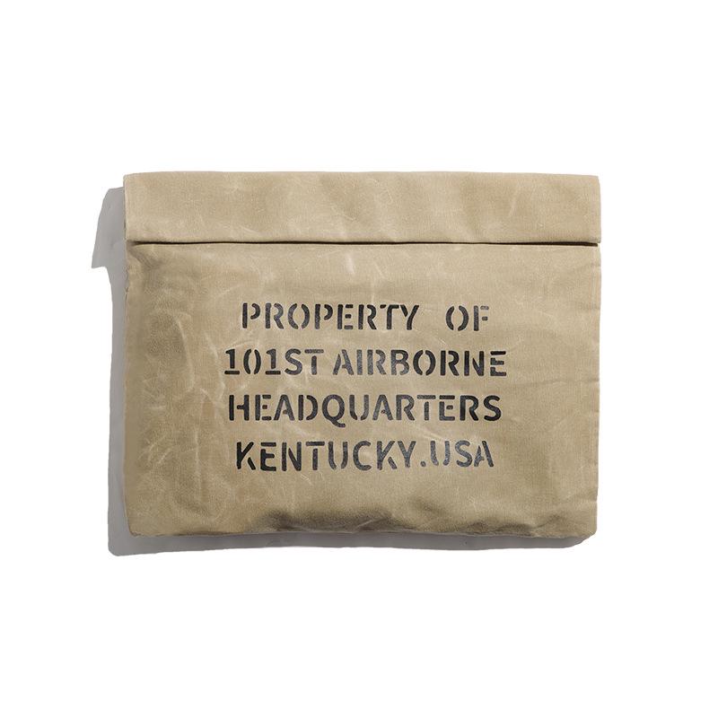 

**Madden Retro Waxed Canvas Document Bag in Khaki** хакі