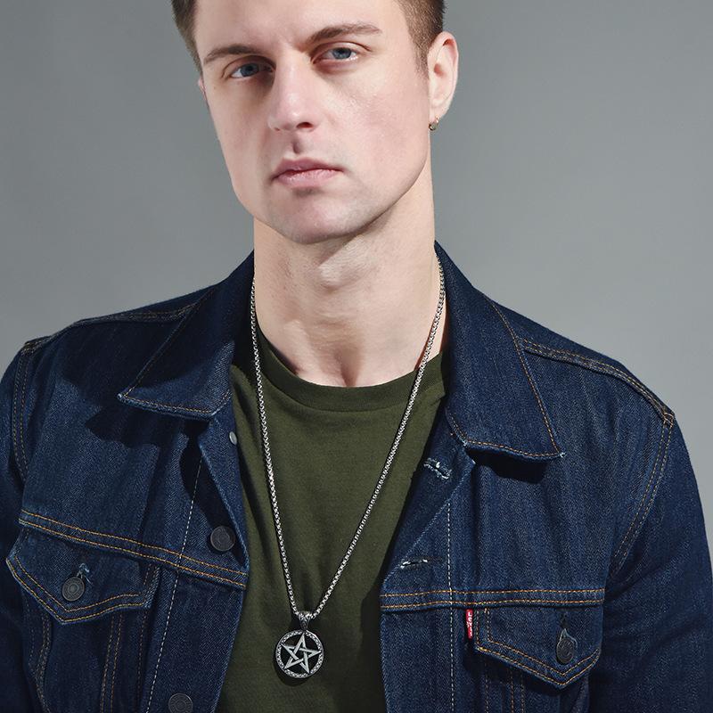 Cross Border Trendy Hip-hop Necklace European and American Trampoline Ring Five Pointed Star Pendant Couple Street Matching Necklace Wholesale