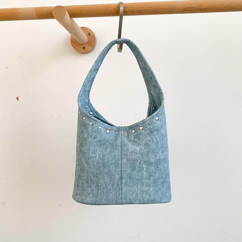 

2026 New Retro Imitation Denim Rivet Drawstring Underarm Bag All-matching Commuter Handbag Korean Niche Hobo светло-синий