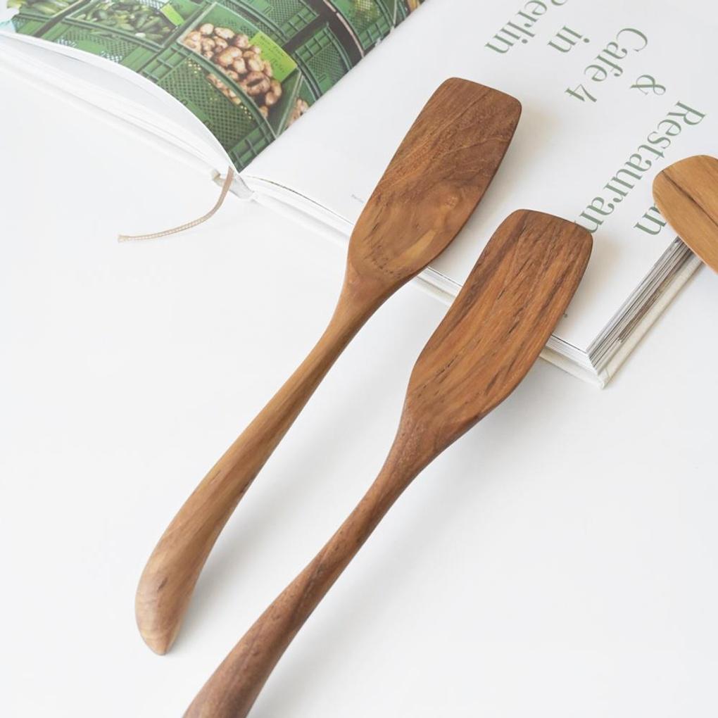 Ręcznie robiona drewniana teka łopatka do jajek