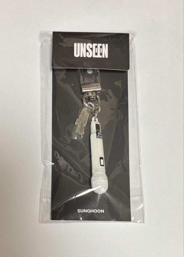 

[USED] ENHYPEN UNSEEN Sung Hoon Microphone Key Ring