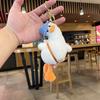 Cartoon Schiefkopf Entenpuppe Schlüsselanhänger Niedlich Hut tragendes Entlein Schlüsselanhänger Kinder Tasche Anhänger Auto