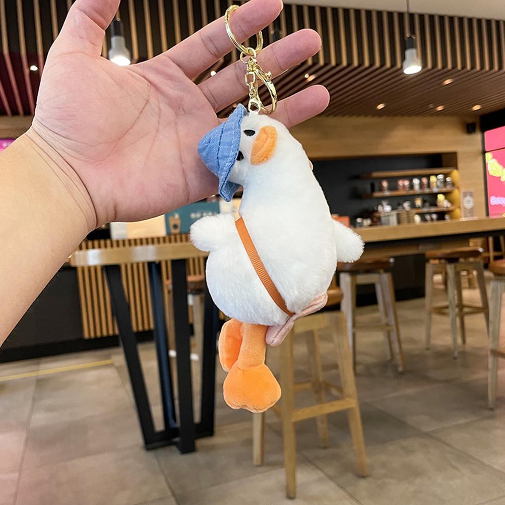 Desen Animat Rață cu Capul Înclinat Păpușă Breloc Drăguț Rațușcă cu Pălărie Pandantiv pentru Geantă Copii Mașină