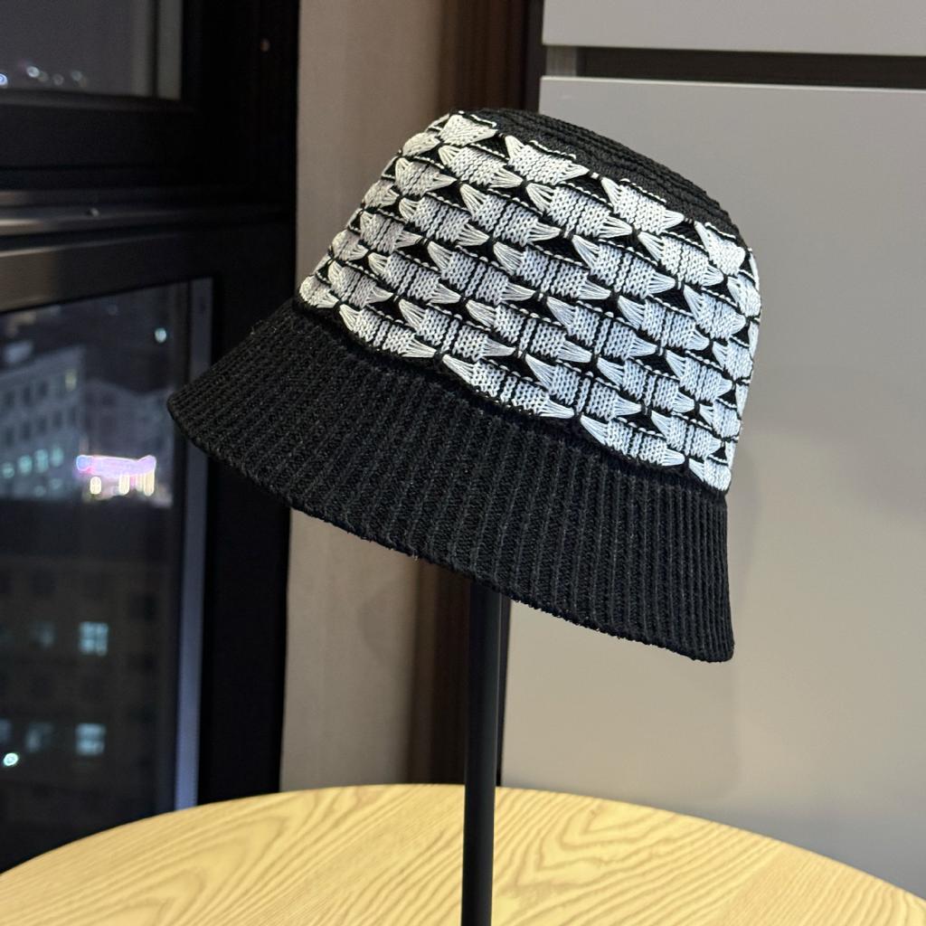 New plain hollow breathable bucket hat for women, simple and versatile for spring and summer, makes the face look smaller, foldable and trendy