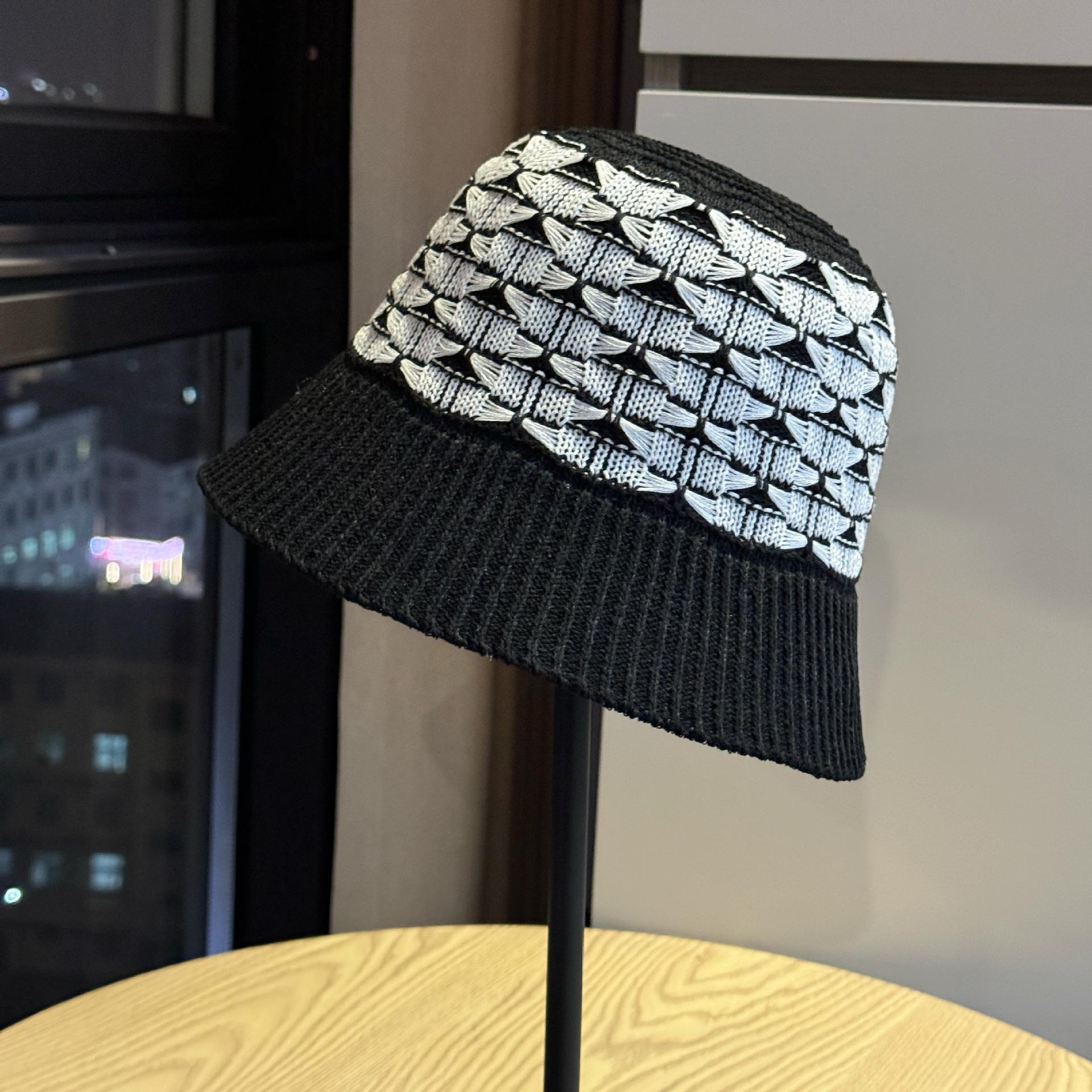 

New plain hollow breathable bucket hat for women, simple and versatile for spring and summer, makes the face look smaller, foldable and trendy Adult54-60Average Size чёрный