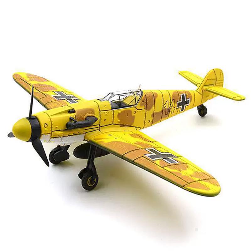 20cm 4D Boy Diy Toys Fighter Assemble Blocks Building Model Airplane Military Model Arms Germany BF109 UK Hurricane Fighter Gift