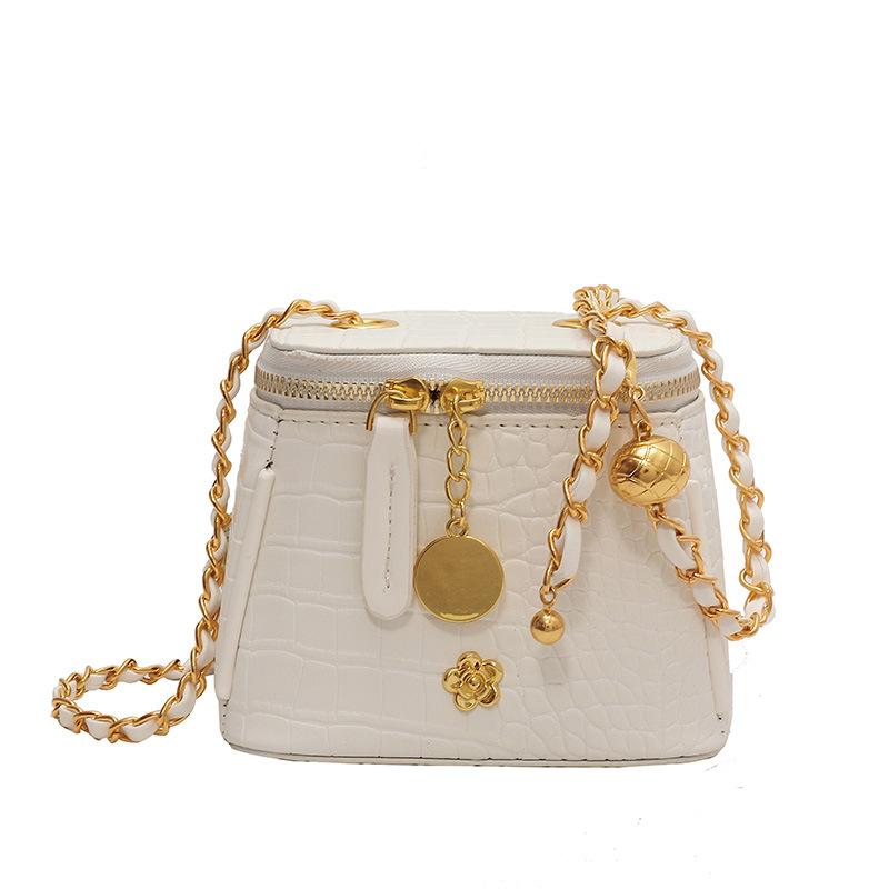 

Premium sense small box bag women s 2025 new fashion messenger bag chain casual mini lipstick bag mobile phone bag