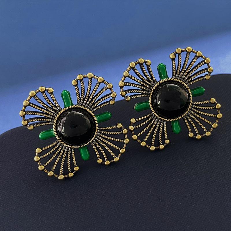 Court Retro Earrings, Enamel Dripping Oil, Gem Wind Hollow Four-Petaled Flower Stud Earrings, Ancient Style