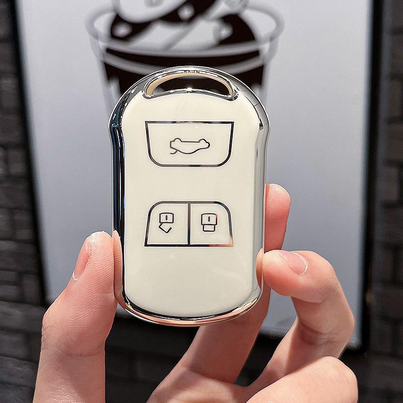 Chery Tiggo 16-18 Models Key Protection Case for Men & Women - Remote Control Keyring Shell Set