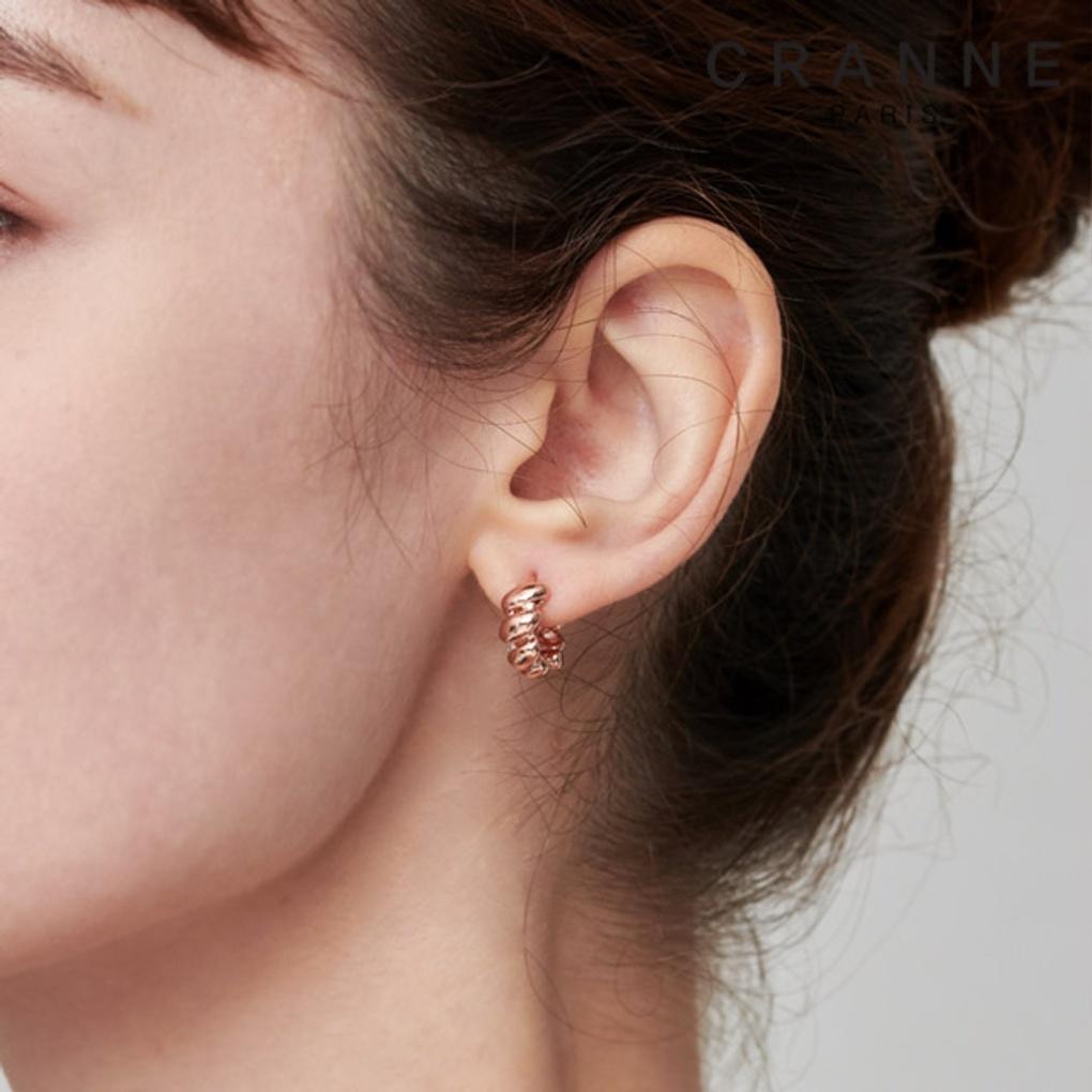 Volume Wave One-Touch Earrings C24EB312