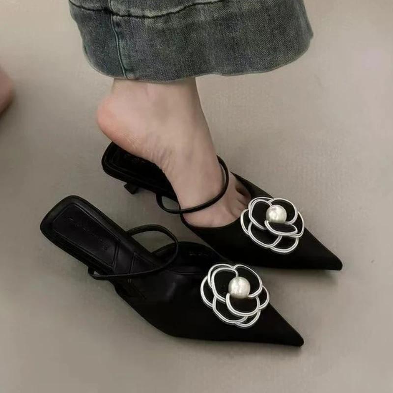 Fashion Designer Flower Women Heeled Slippers Bead Pointed Toe Mid Heels Shoes 2025 Fashion Shallow Pumps Party Summer Chaussures Ladies