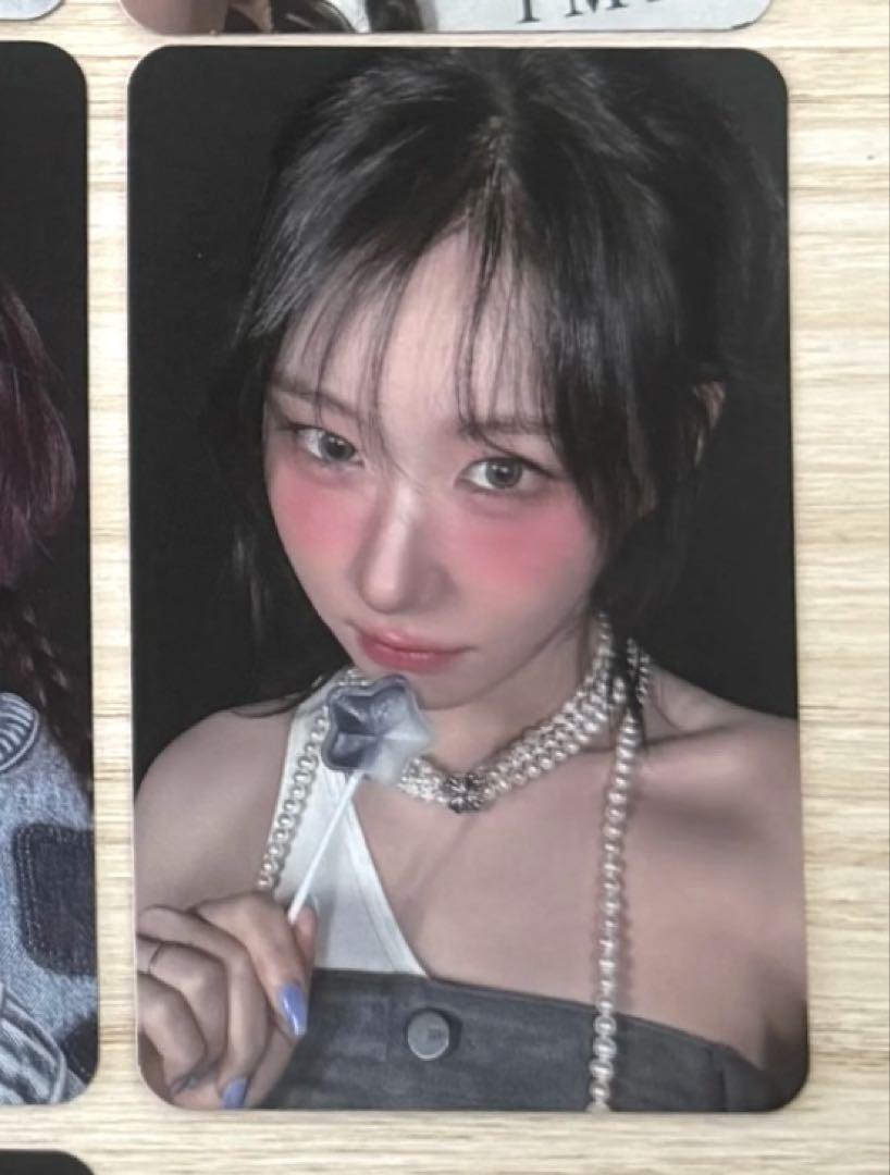 

[USED] ITZY Chaeryeong GWBG fansshop limited edition trading card