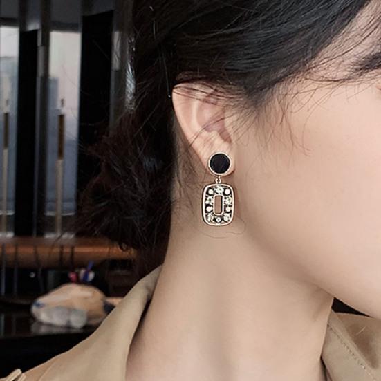 1 Pair Square Unique Drop Ear Stud Geometric-shaped Eye-catching Rhinestone Stud Earrings for Holiday