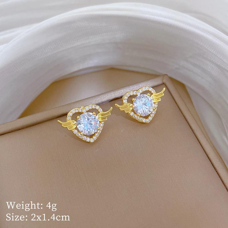 Love Wing Necklace Earrings Set Light Luxury Slightly Inlaid Personalized Temperament Banquet Earrings Item Combination