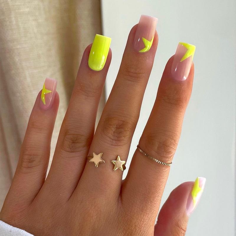 

Trendy Yellow Star Square Medium-Length Removable Nail Art Pieces Gel Nail Glue Set